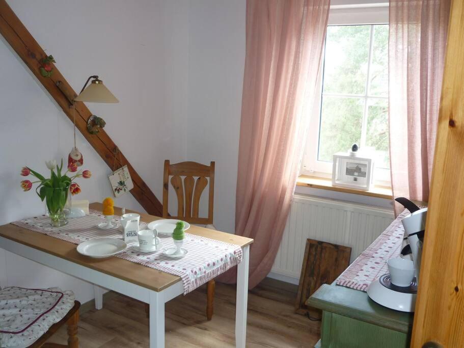 Erpelhaus Appartement Utzberg Buitenkant foto