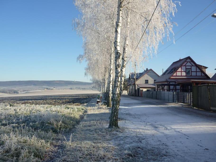 Erpelhaus Appartement Utzberg Buitenkant foto